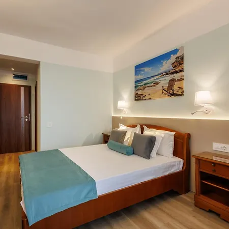 Amiral Hotel