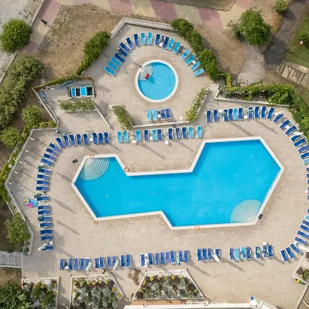 Amiral Hotel 4*