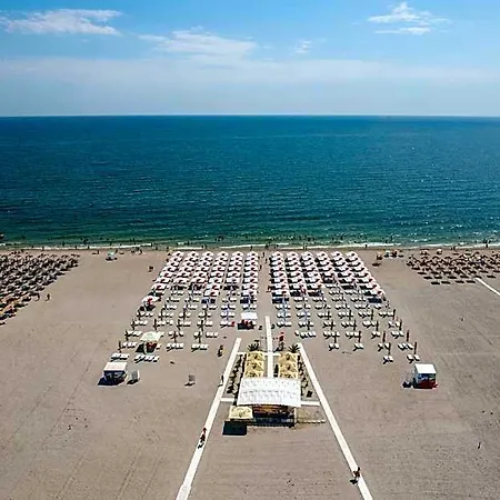 Amiral Hotel