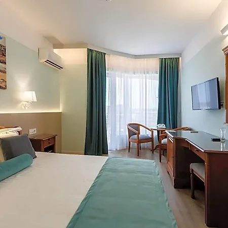 Amiral Mamaia